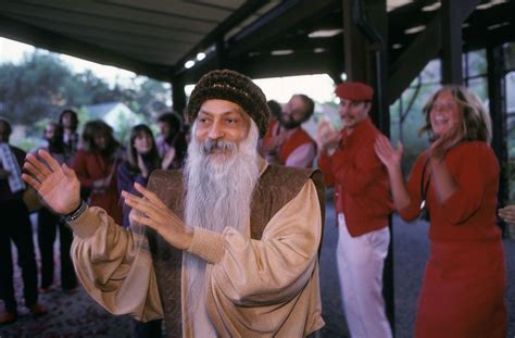  Beyond Belief: My Secret Life Inside the Cult of Bhagwan Shree Rajneesh：揭開神秘的面紗，探索極端的信仰與操控